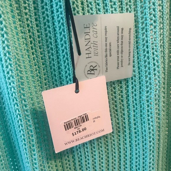 Beach Riot Coverup - Picture 3 of 4